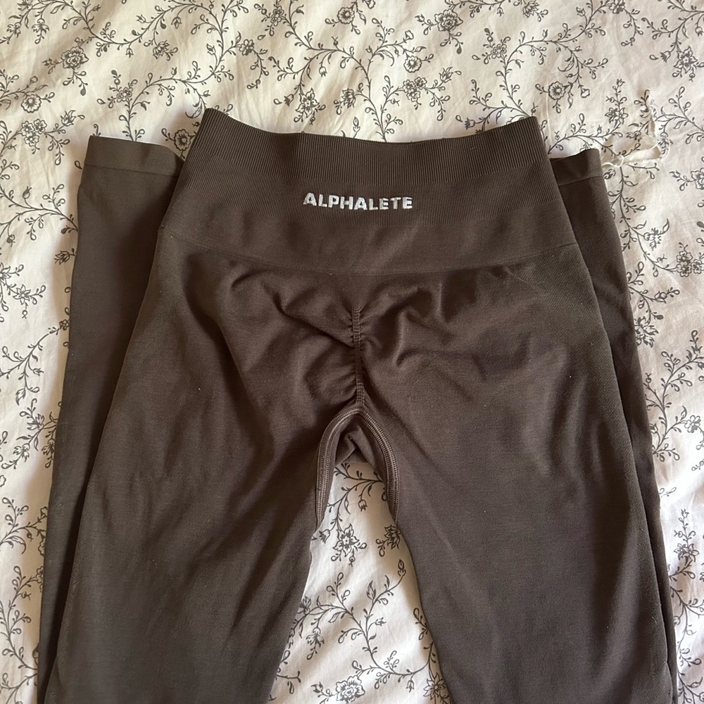 Alphalete Dark Brown Leggings